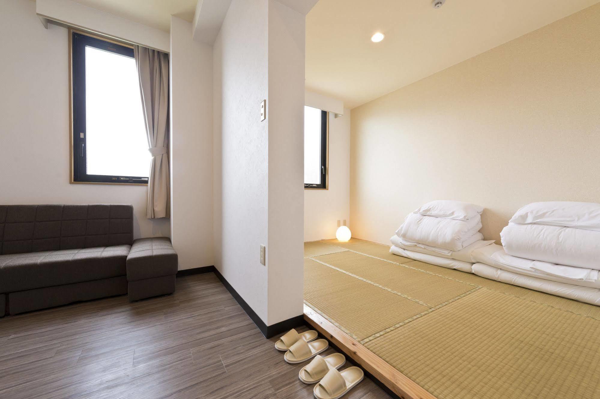 Pangoo Onna Japanese Style Hotel Exteriör bild